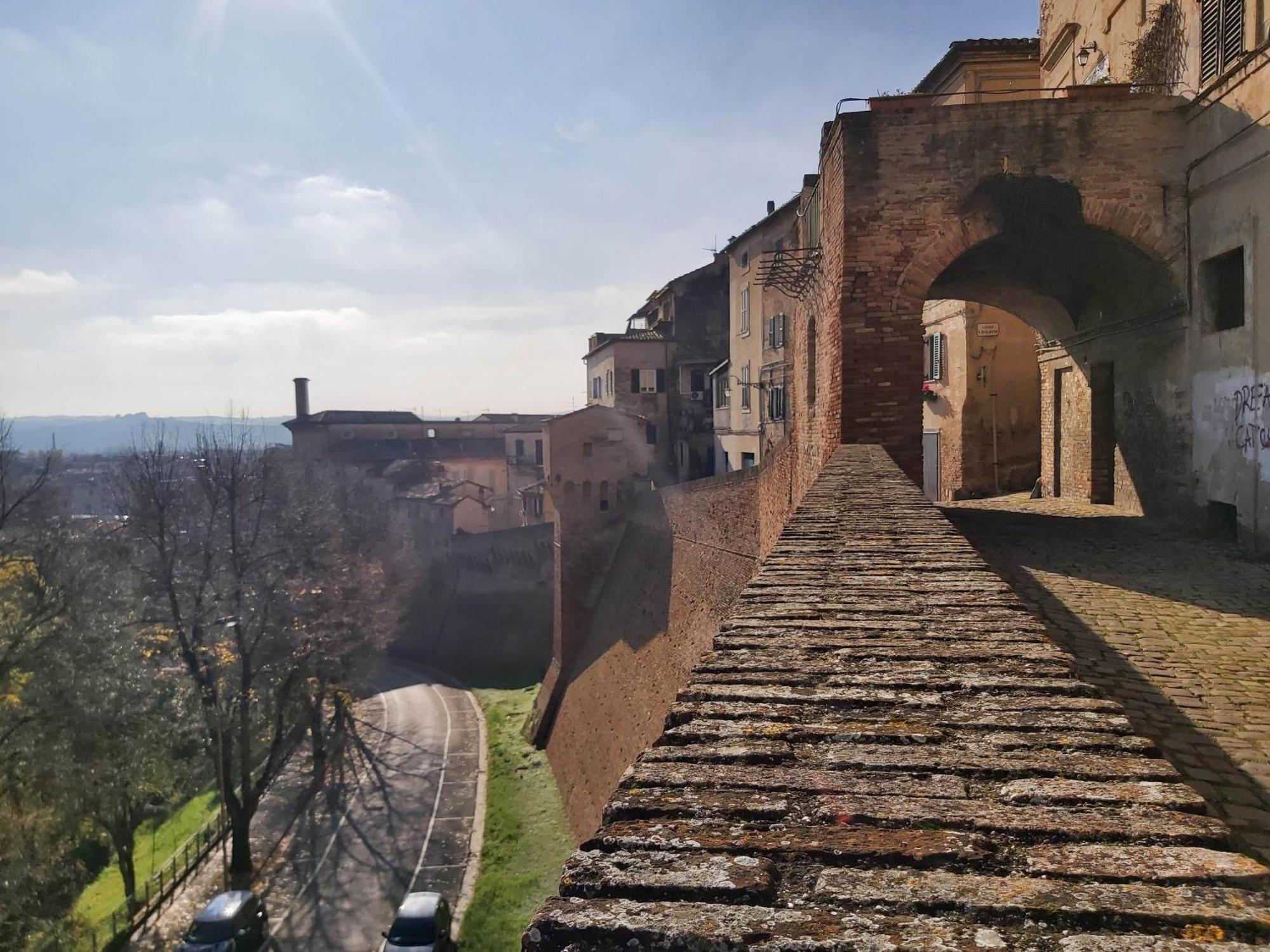 Appartamento La Dimora Del Centro Jesi Esterno foto